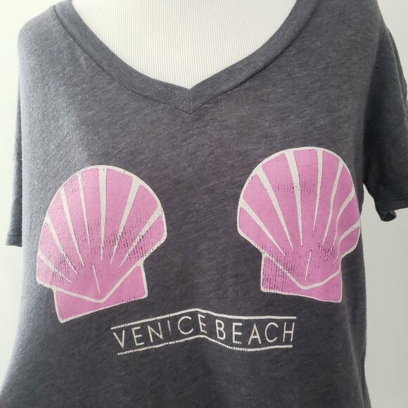 Wildfox Venice Beach Mermaid Bra Shell Relaxed T-Shirt Gray Pink Women XS - Picture 6 of 10